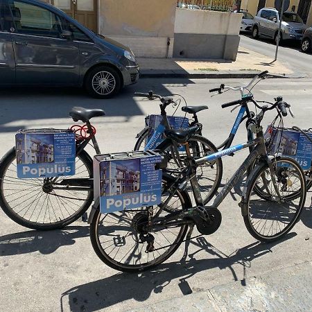 Populus Panzió Szirakúza Kültér fotó