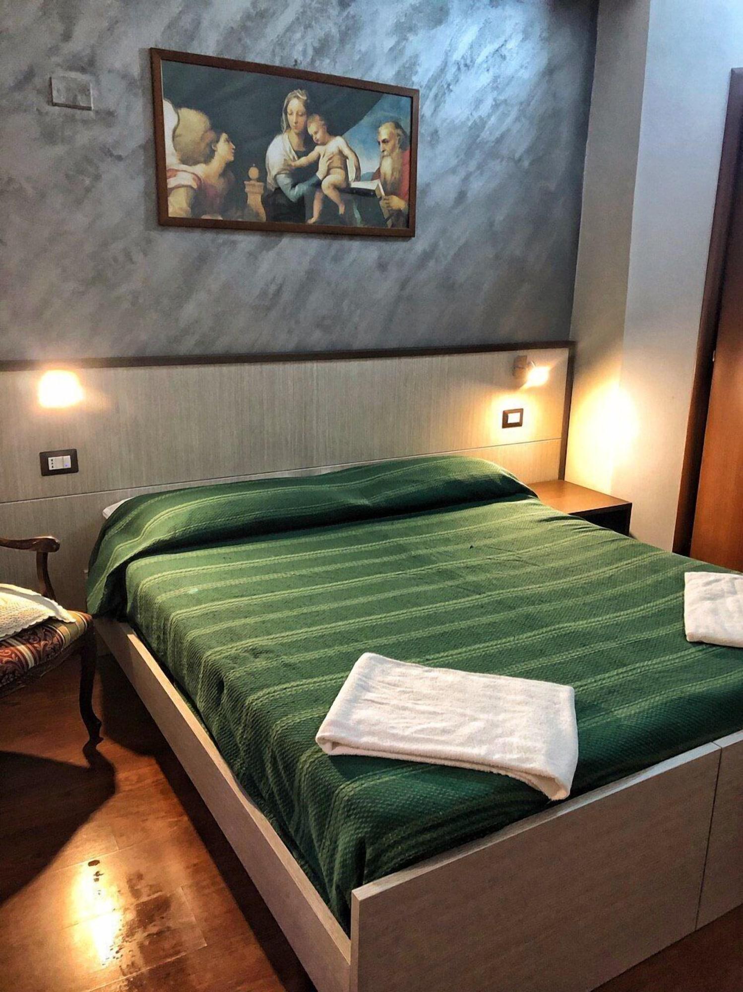Populus Panzió Szirakúza Kültér fotó