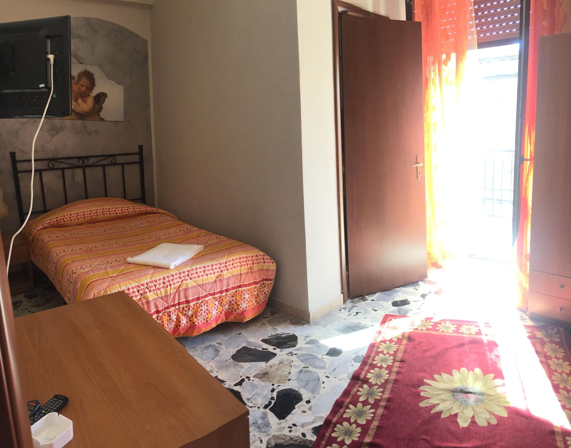 Populus Panzió Szirakúza Kültér fotó